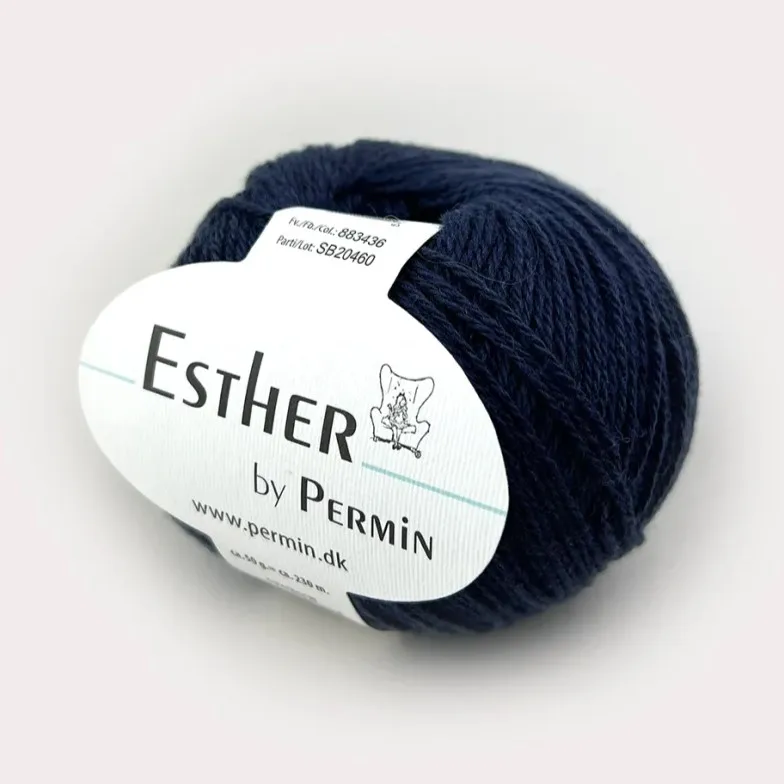 Esther i fargen Marine 36